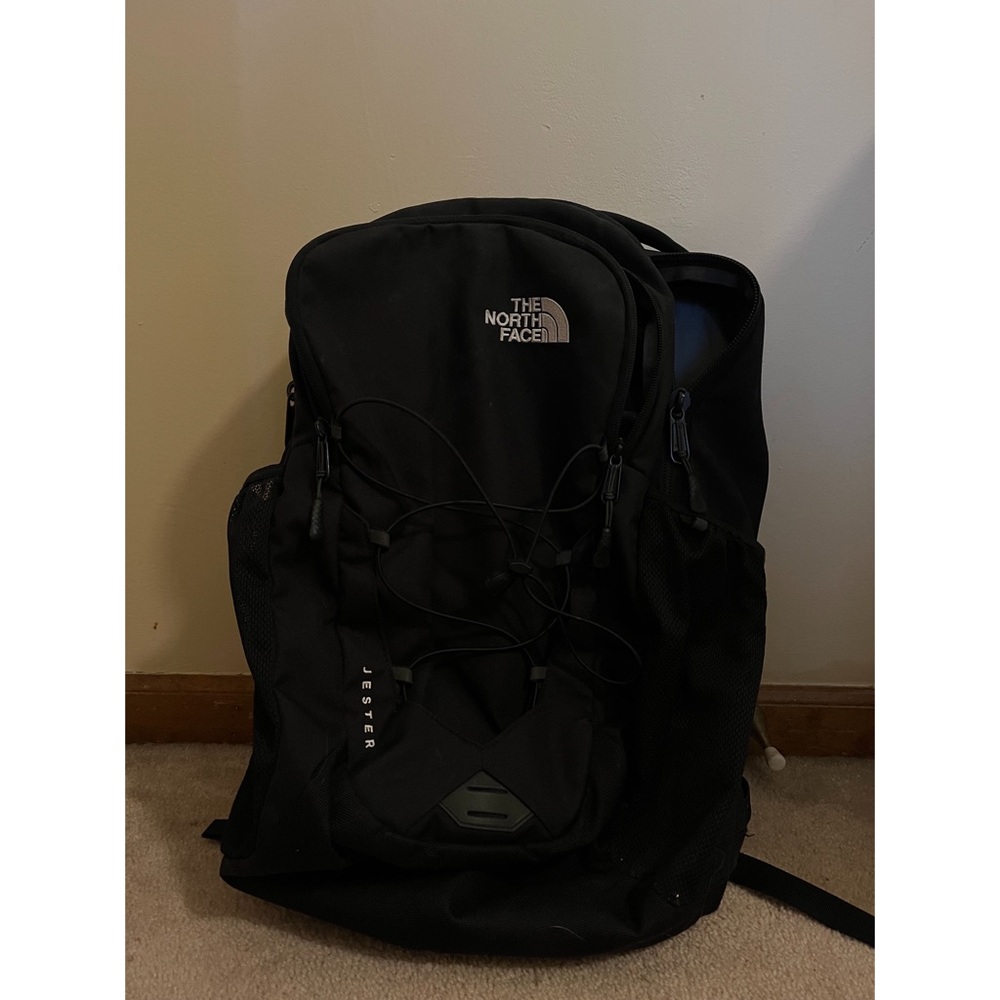 BLACK UNISEX NORTH FACE JESTER BACKPACK